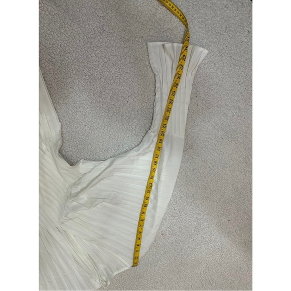 NWT Elegant White Pleated Mini Dress - Picture 10 of 11
